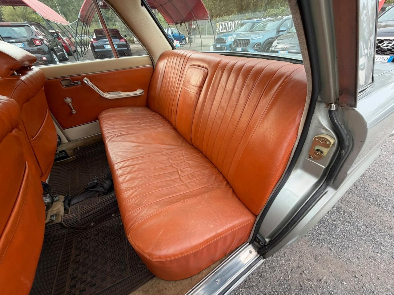 Lancia 820 2000