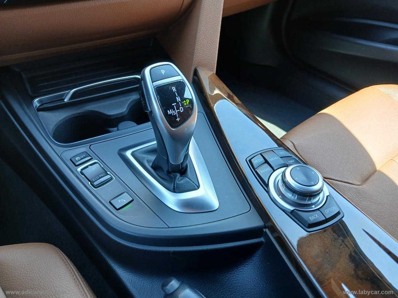 BMW 320d xDrive Touring Luxury