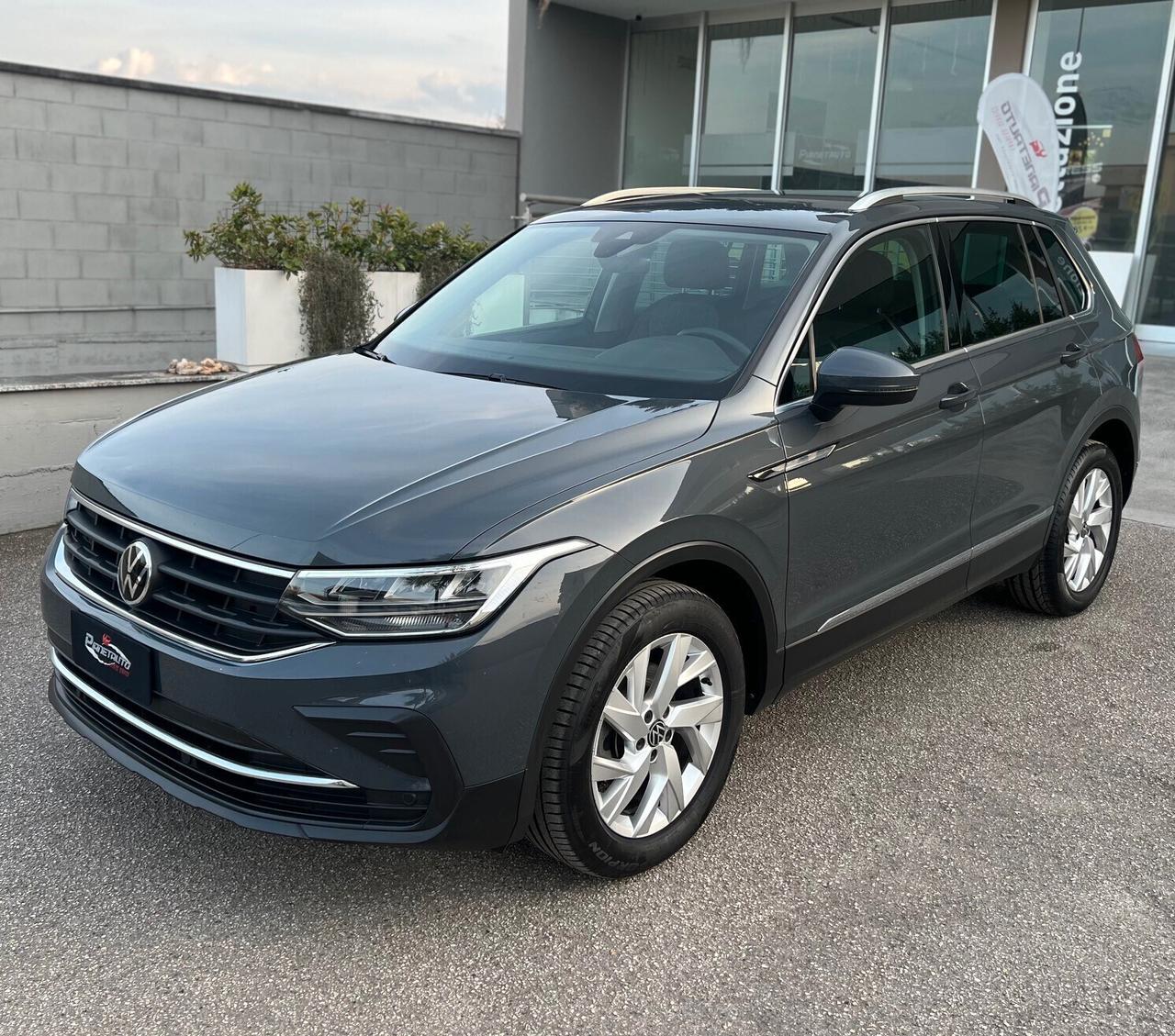 Volkswagen Tiguan 2.0 tdi Life 4motion 150cv DSG LED/NAVI/PDC PERF.