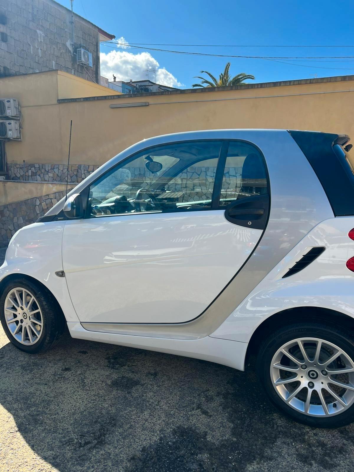 Smart ForTwo 1000 52 kW coupé passion