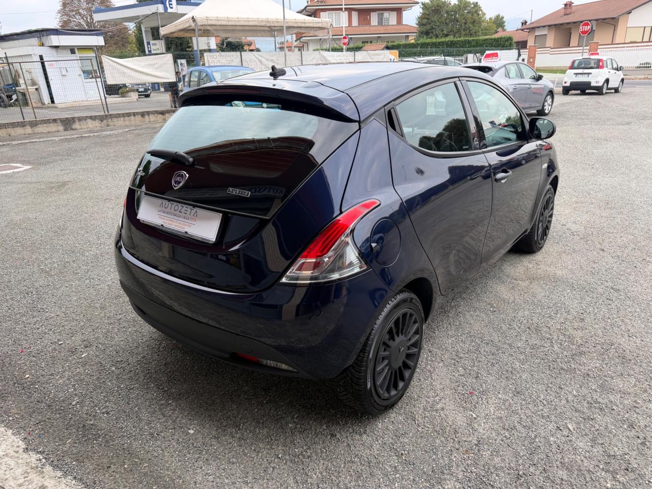 Lancia Ypsilon 1.0 Hybrid Ecochic Silver