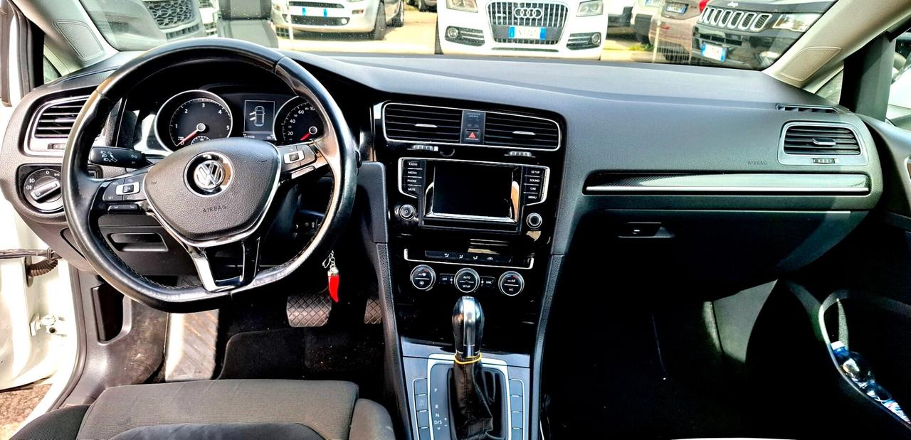 GOLF 1.6 TDI DSG 5p. Highline