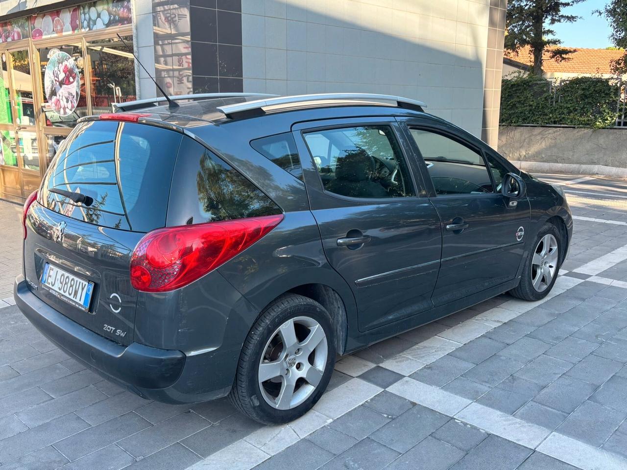 Peugeot 207 1.6 HDi 93CV SW