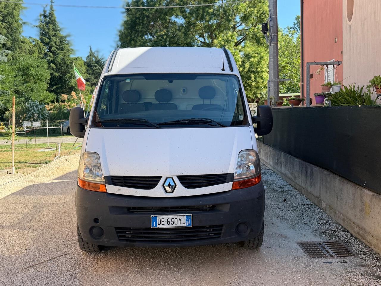 Renault master