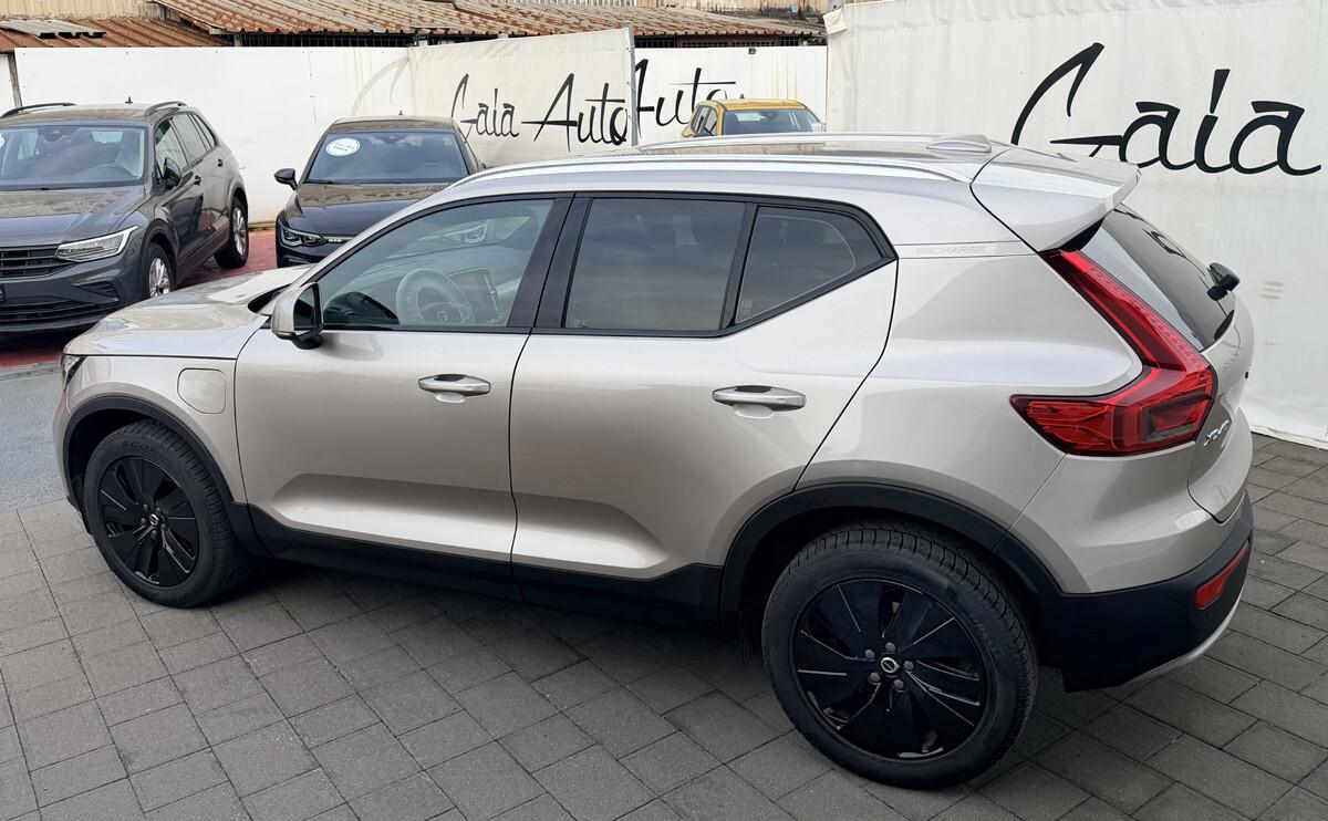 XC40 T4 Recharge Plug-in Hybrid automatico Core