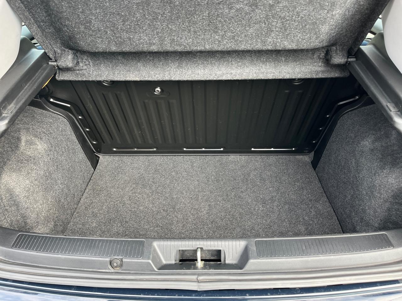 Fiat Punto 1.3 MJT II 75 CV 5 porte Virgin Radio