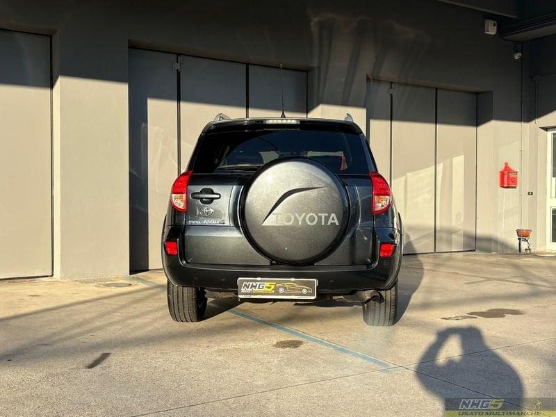 Toyota RAV4 RAV4 2.2 D-4D 177 CV Luxury