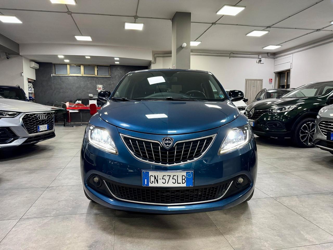 Lancia Ypsilon 1.0 FireFly S&S Hybrid 2023