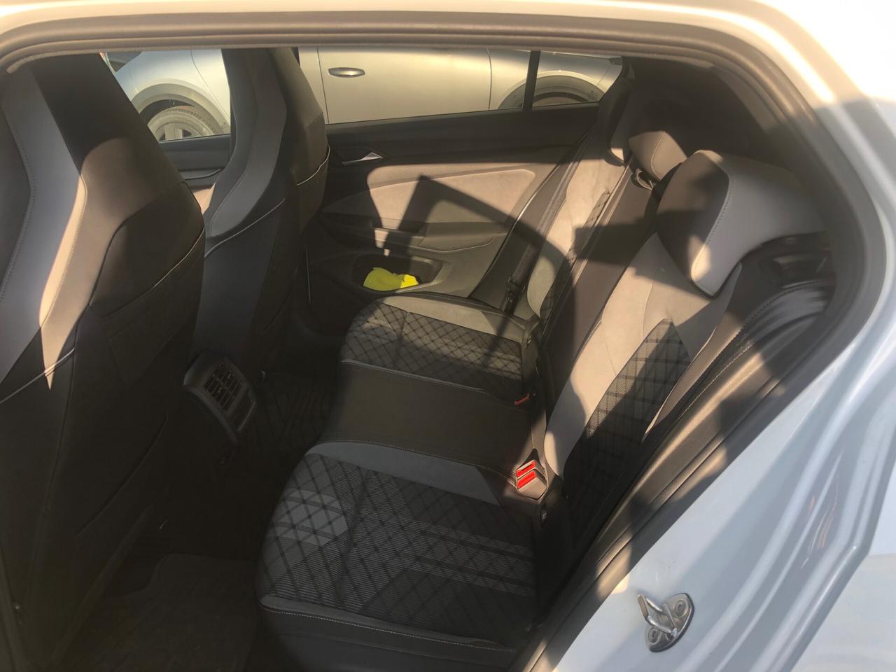 Volkswagen Golf 1.5 TSI EVO ACT R-Line