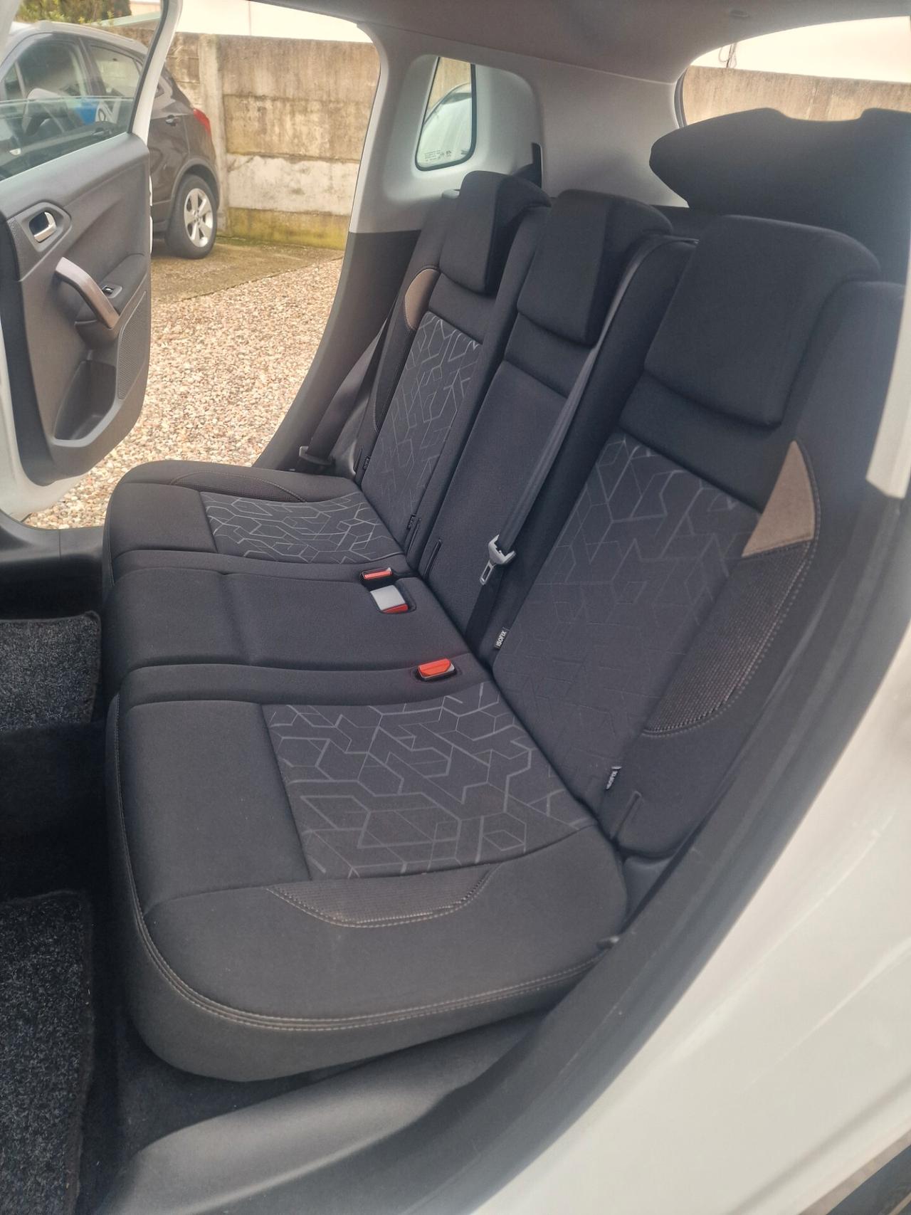 Peugeot 2008 PureTech 82 Active