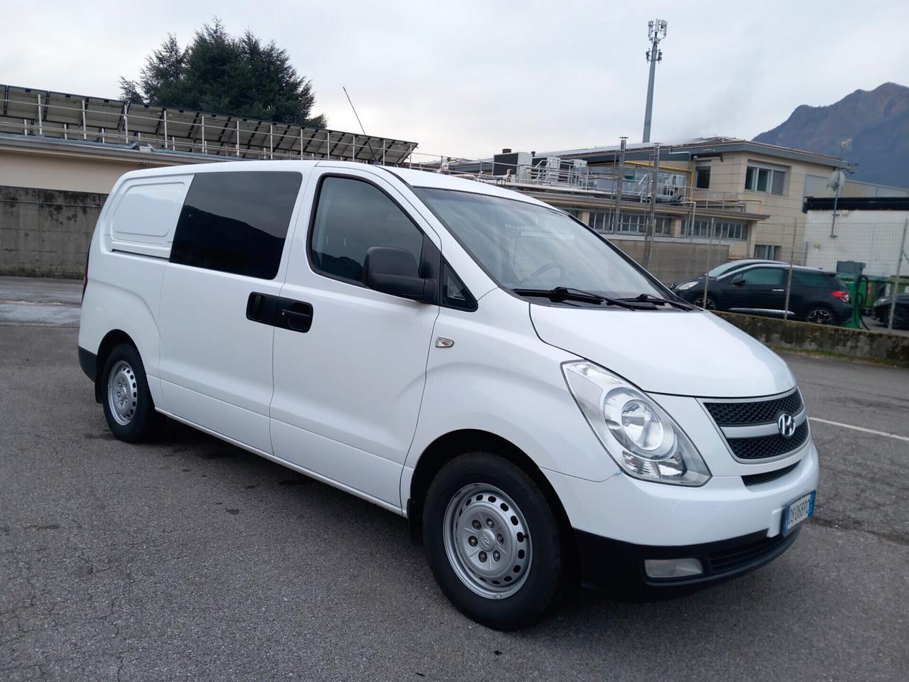 Hyundai H-1 2.5 CRDi Van 6 p.ti Style