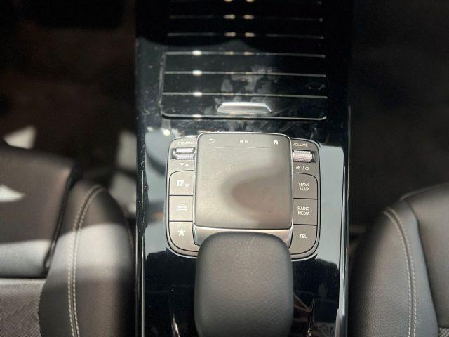 MERCEDES-BENZ A 180 A 180 d Automatic 4p. Business