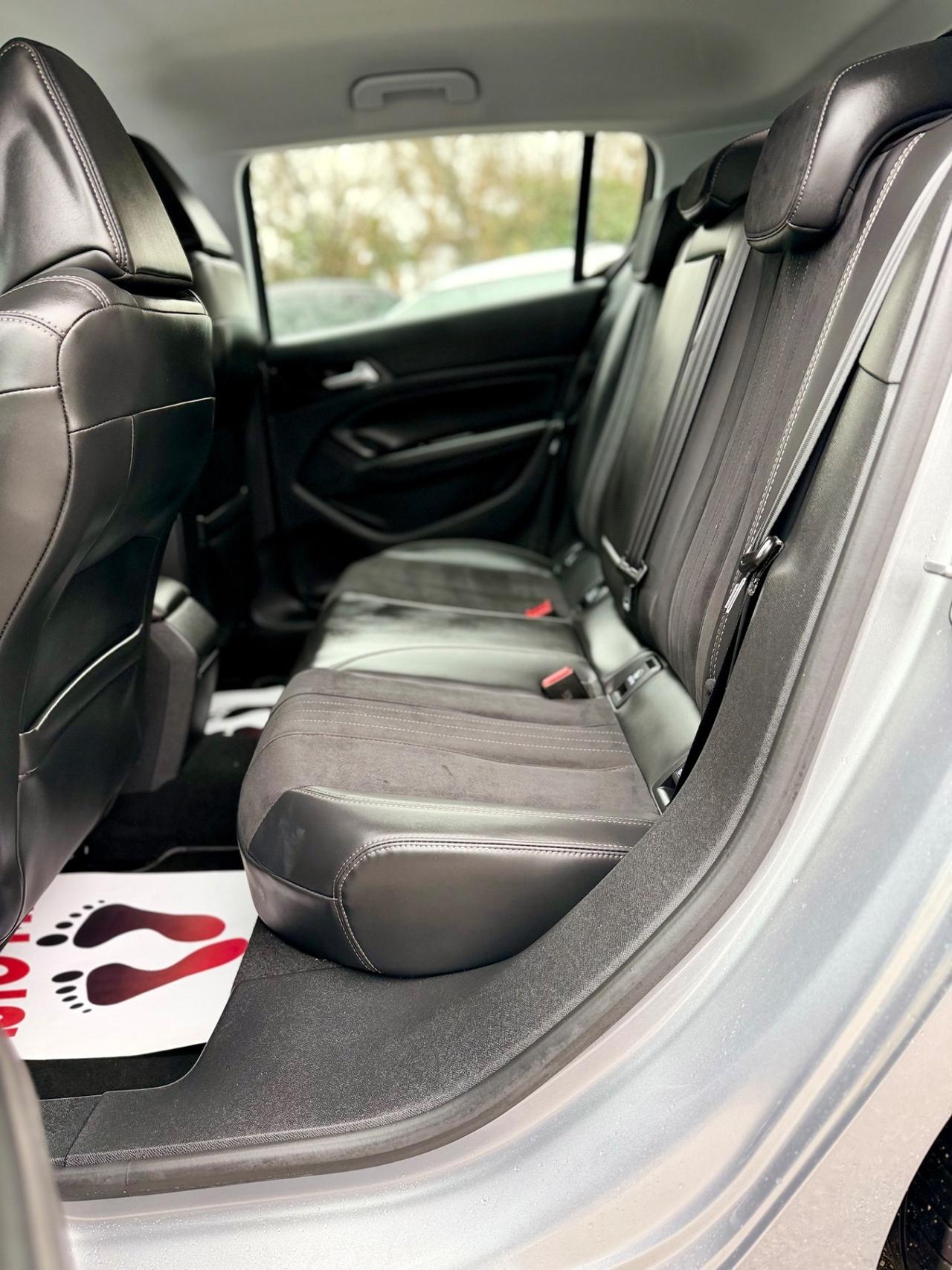 Peugeot 308 2015 PureTech Turbo 130 S&S GT Line km solo 46,000