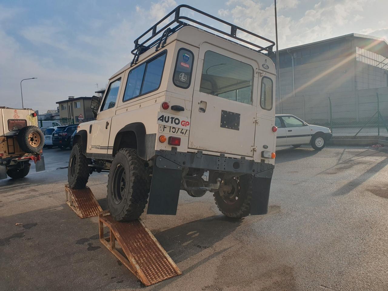 Land Rover Defender 90 2.5d 68cv autocarro 1987