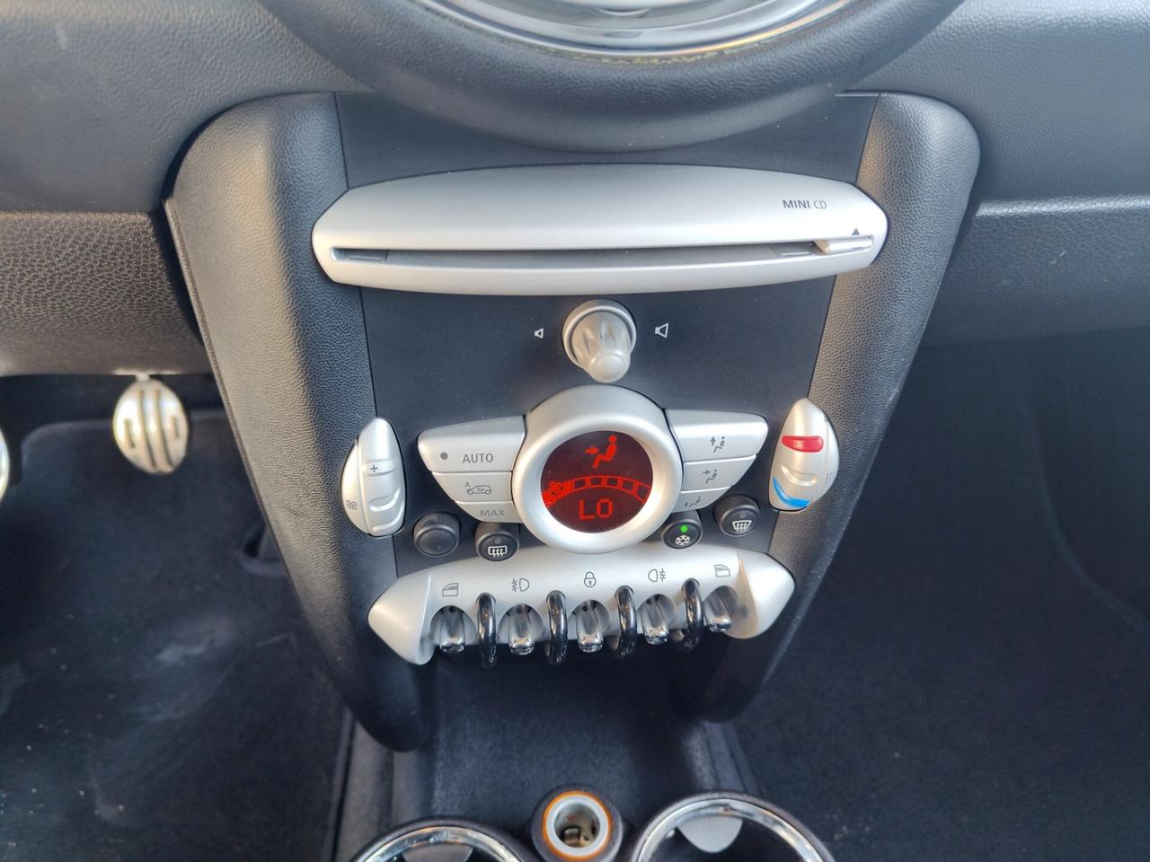 Mini 1.6d Cooper km 100.000