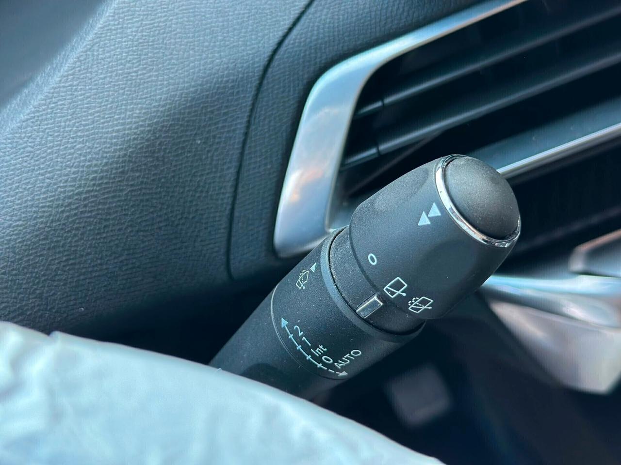 Peugeot 3008 BlueHDi 130 S&S EAT8 Allure Pack