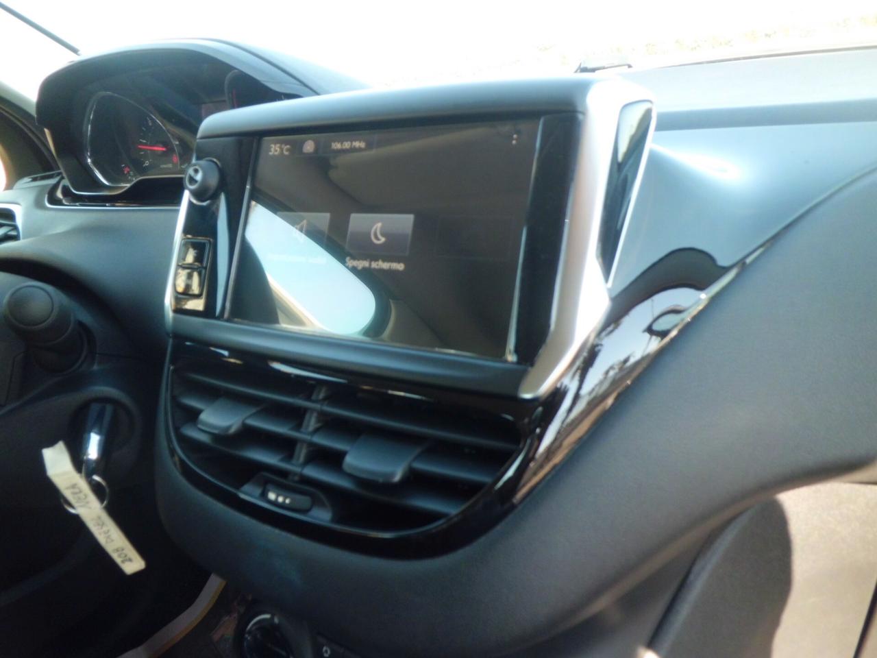 Peugeot 208 1.4 HDi 68 CV 5 porte Allure