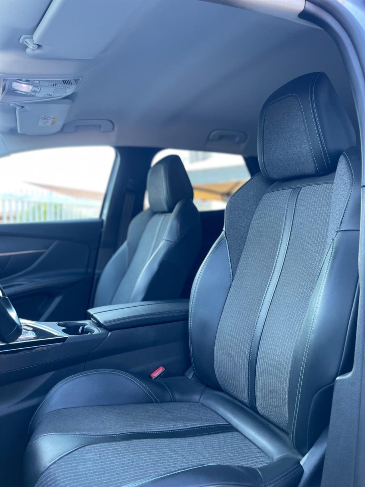 Peugeot 3008 BlueHDi 130 S&S EAT8 Allure