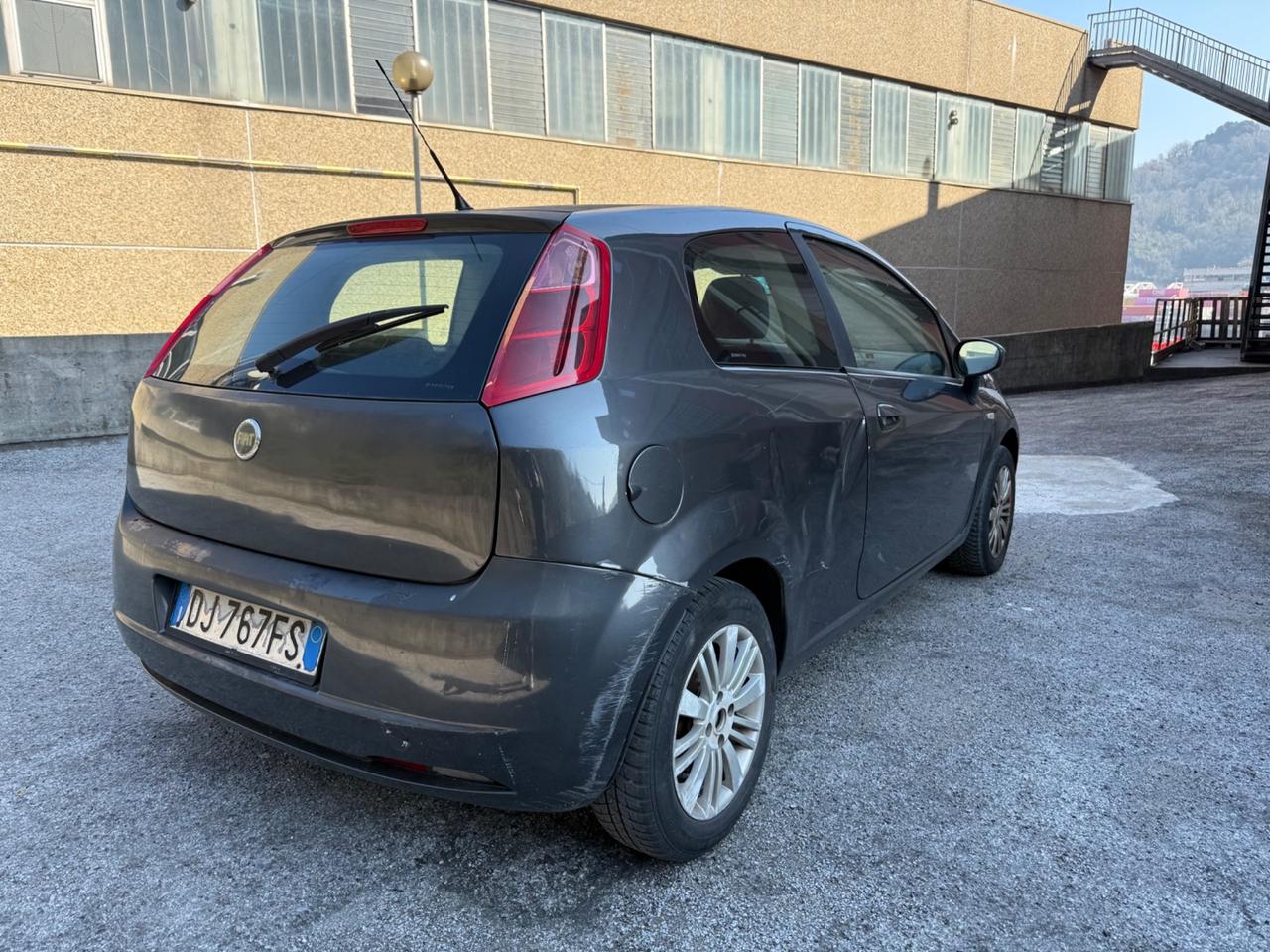 Fiat Grande Punto 1.3 MJT 75 CV 3 porte Active