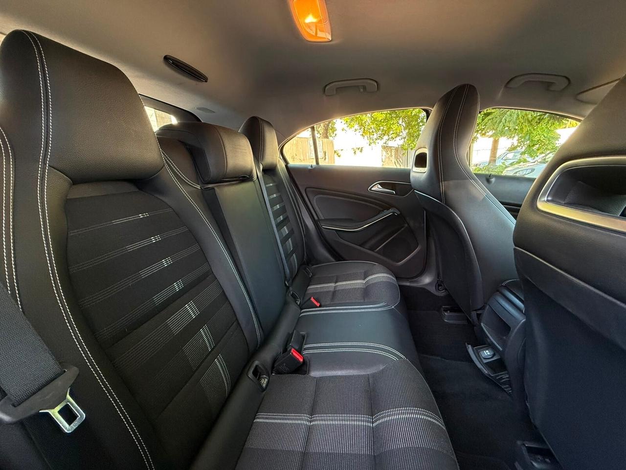 Mercedes Classe A 180 d km. 78.000! SPORT AUTOMATICO