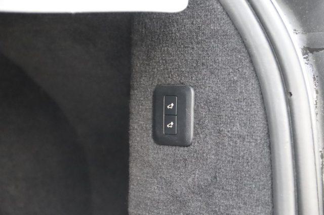 LAND ROVER Range Rover Sport 3.0 SDV6 249 CV HSE Dynamic Uniprop.