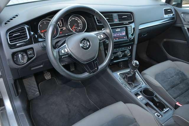 Volkswagen Golf 5p 1.6 tdi Highline Bluemotion