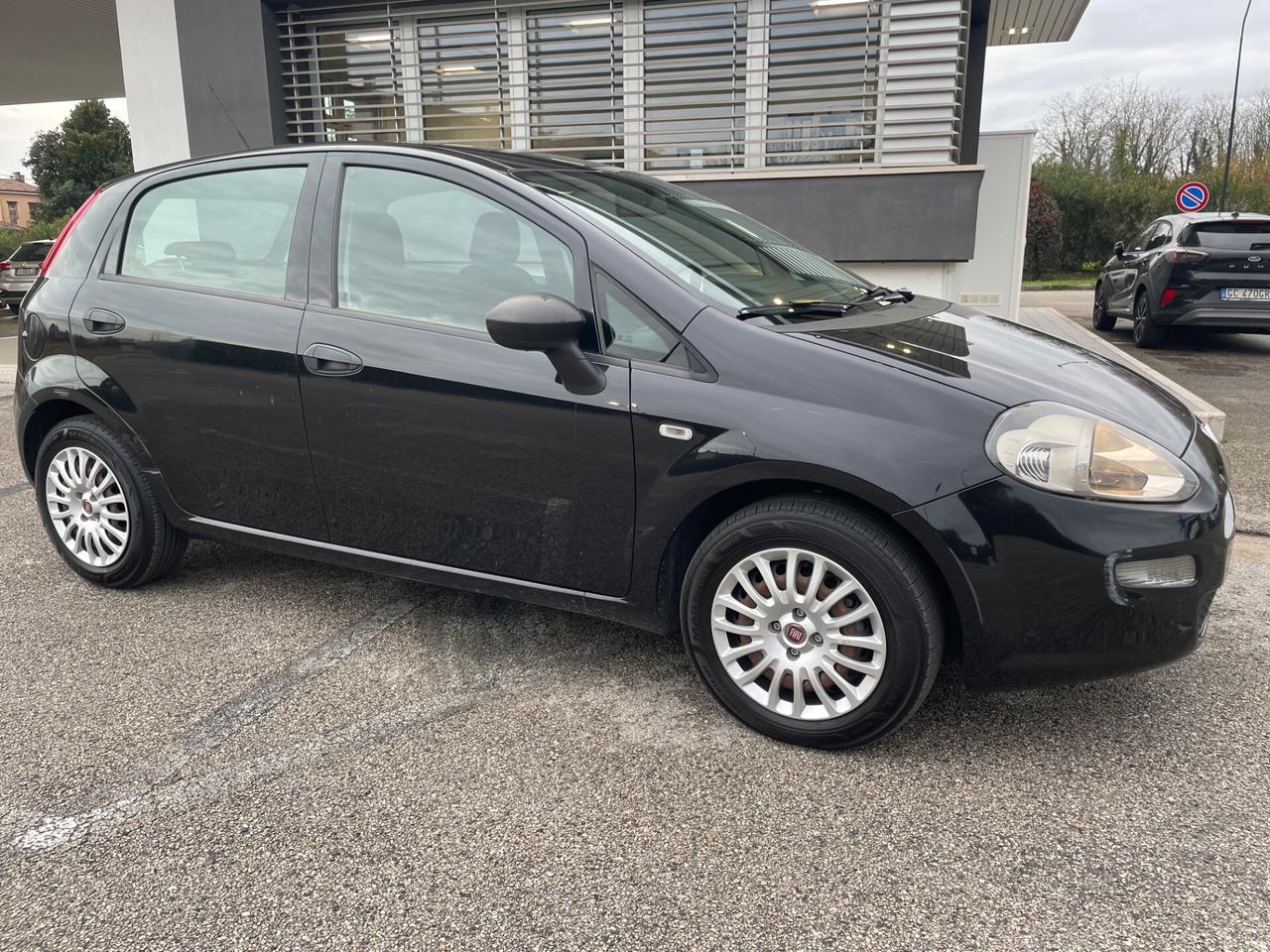 Fiat Punto 1.3 MJT anno 2014 ok per neo patentati