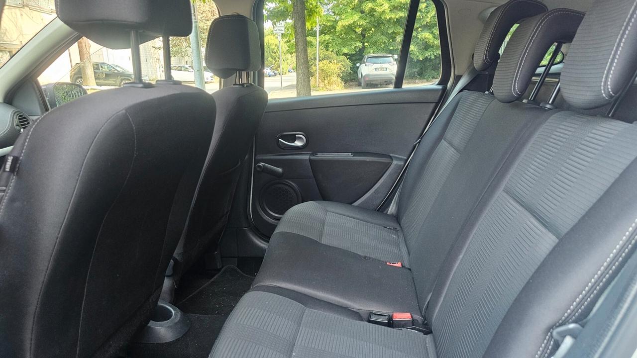 Renault Clio 1.2 16V TCE 100CV SporTour Live!