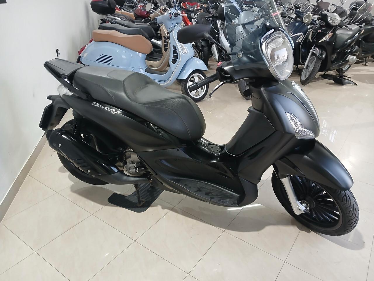 Piaggio Beverly 300 PARI AL NUOVO