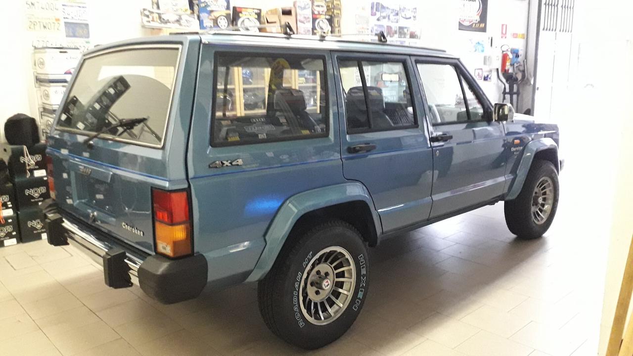 Jeep Cherokee Pioneer 4x4 2.5 Benzina