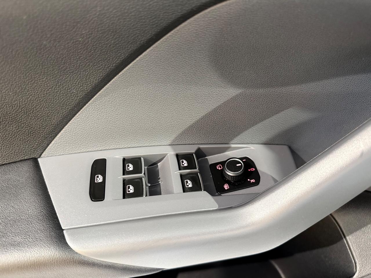 Volkswagen T-Cross FULL OPTIONAL *UNICO PROPRIETARIO