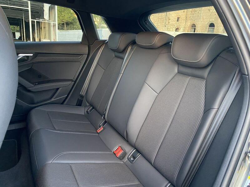 Audi A3 Sportback S Line interno 2.0 TDI 116CV S-Tronic 30