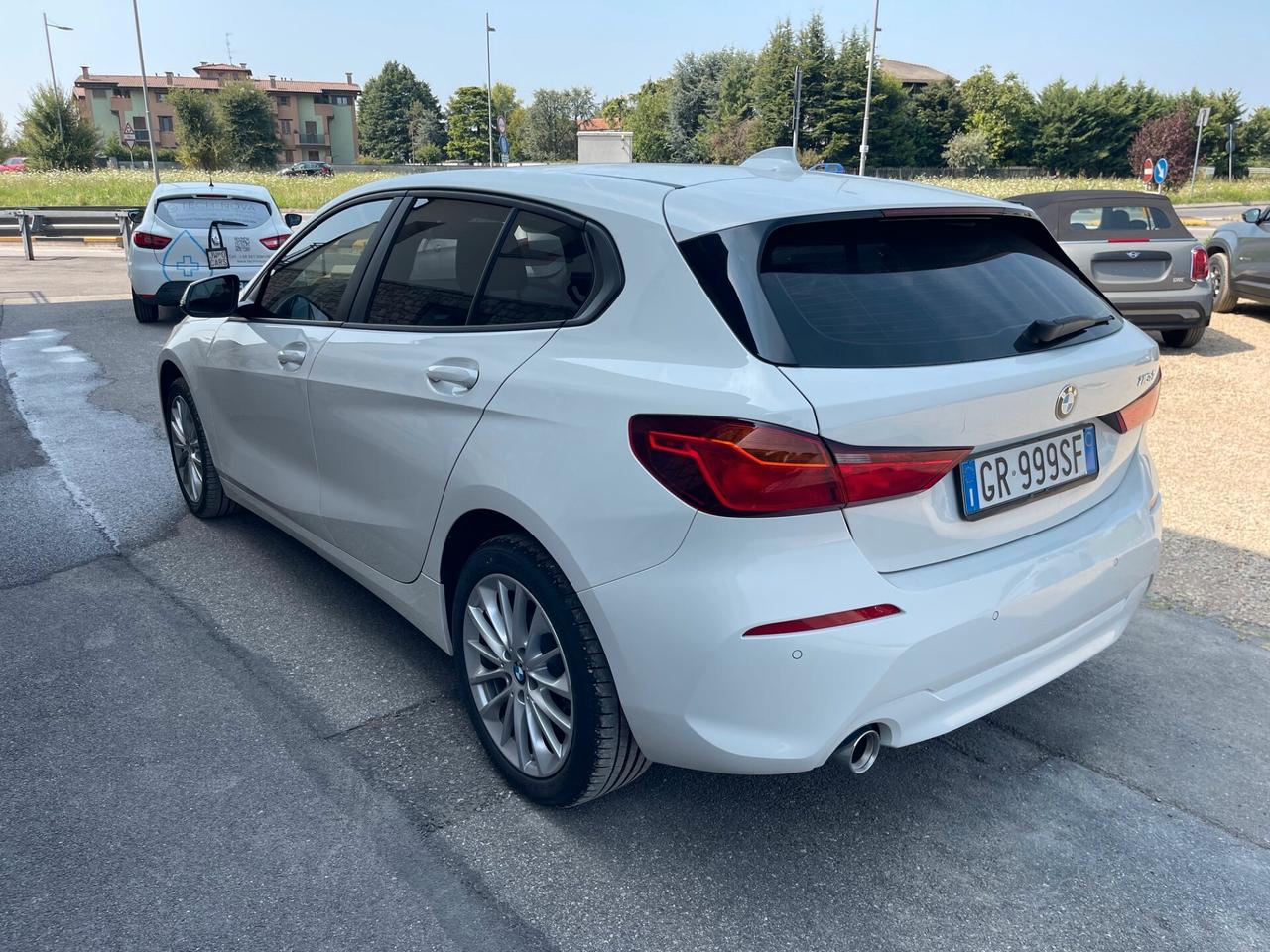 Bmw 116d Business Advantage Automatica OK Neopatentato