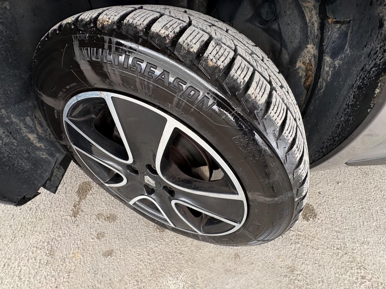 Renault Clio dCi 8V 75 CV Start&Stop 5 porte Energy Duel