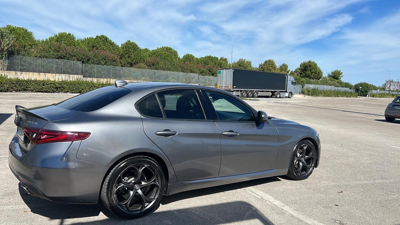 Alfa Romeo Giulia 2.2 180 CV AT8 Sport garanzia12