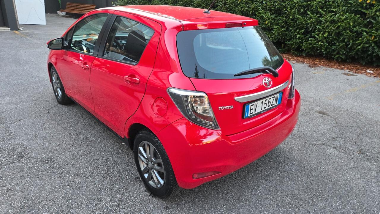Toyota Yaris 1.0 5 porte Lounge