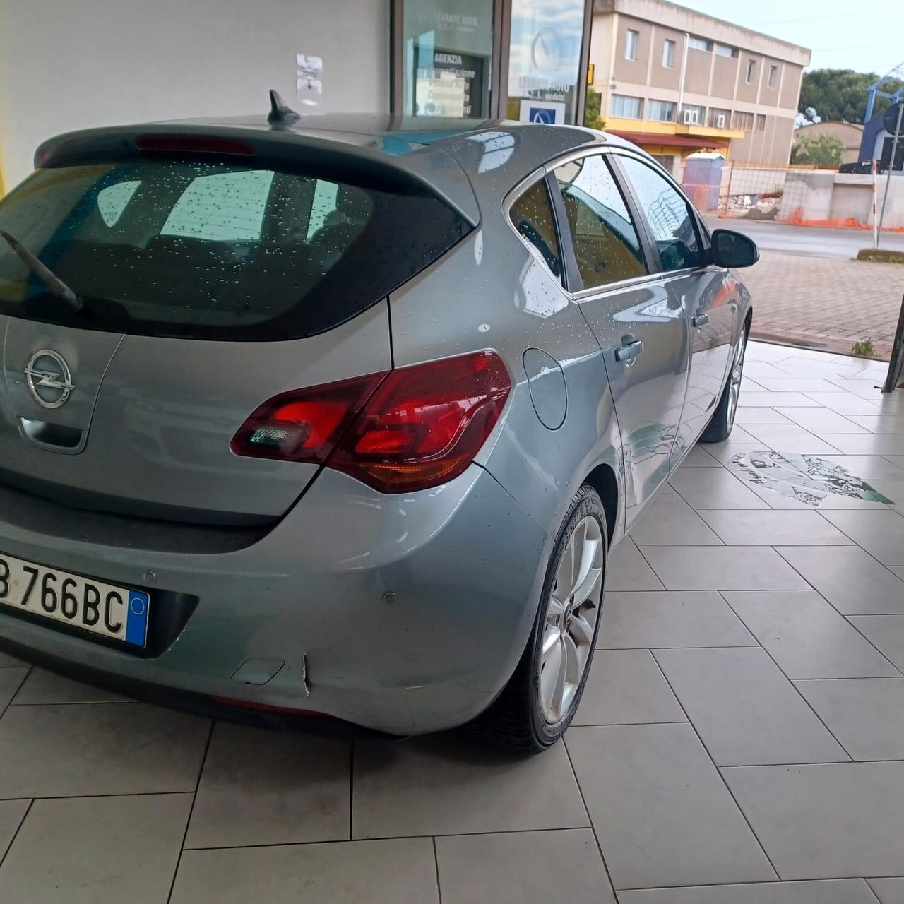 ECONOMICA OPEL ASTRA 1.7 TDI