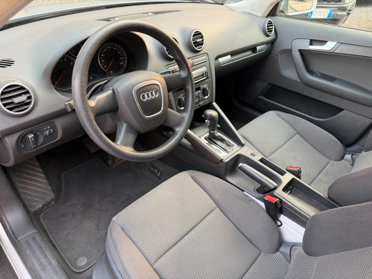 Audi A3 Sportback 1.6 Ambition CAMBIO AUTOMATICO IDONEA NEOPATENTATI