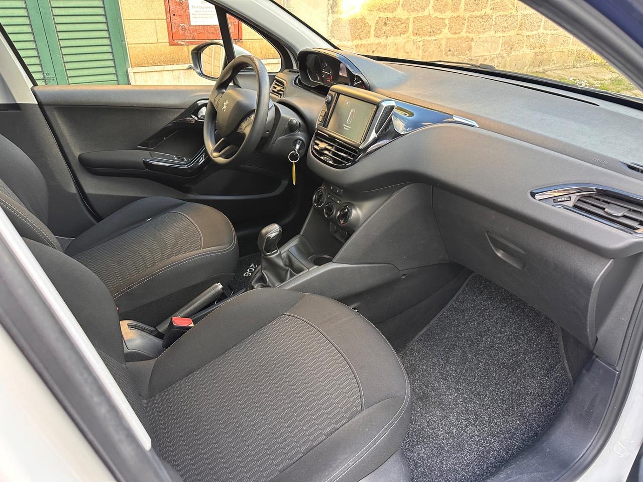 Peugeot 208 PureTech 82 5p. GPL Active