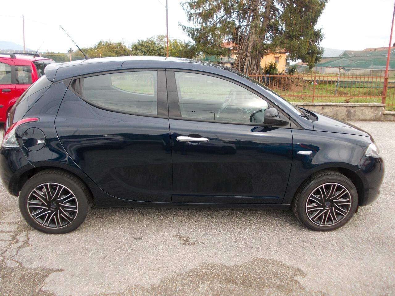 Lancia Ypsilon 1.2 5 p. Gold.KM33603
