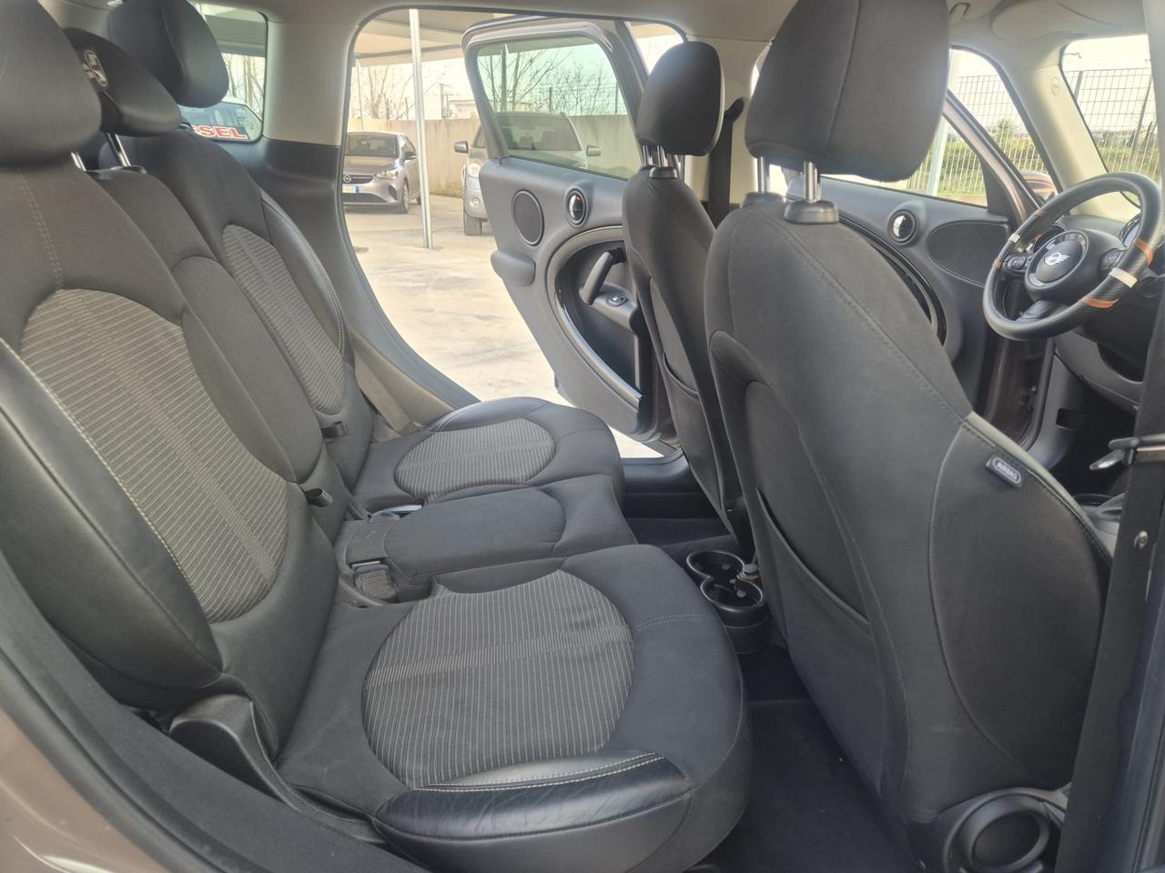 Mini Cooper D Countryman 2.0 Business Automatica