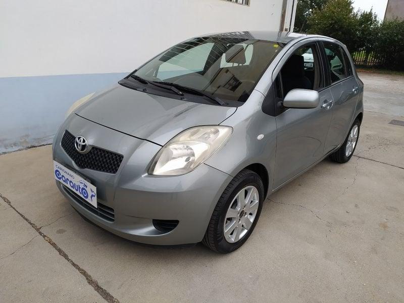 Toyota Yaris Yaris 5p 1.0 Sol