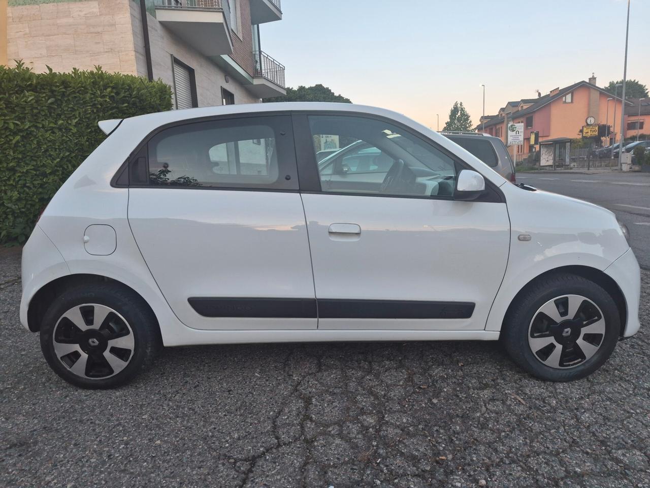 Renault Twingo 1.0 SCe Live