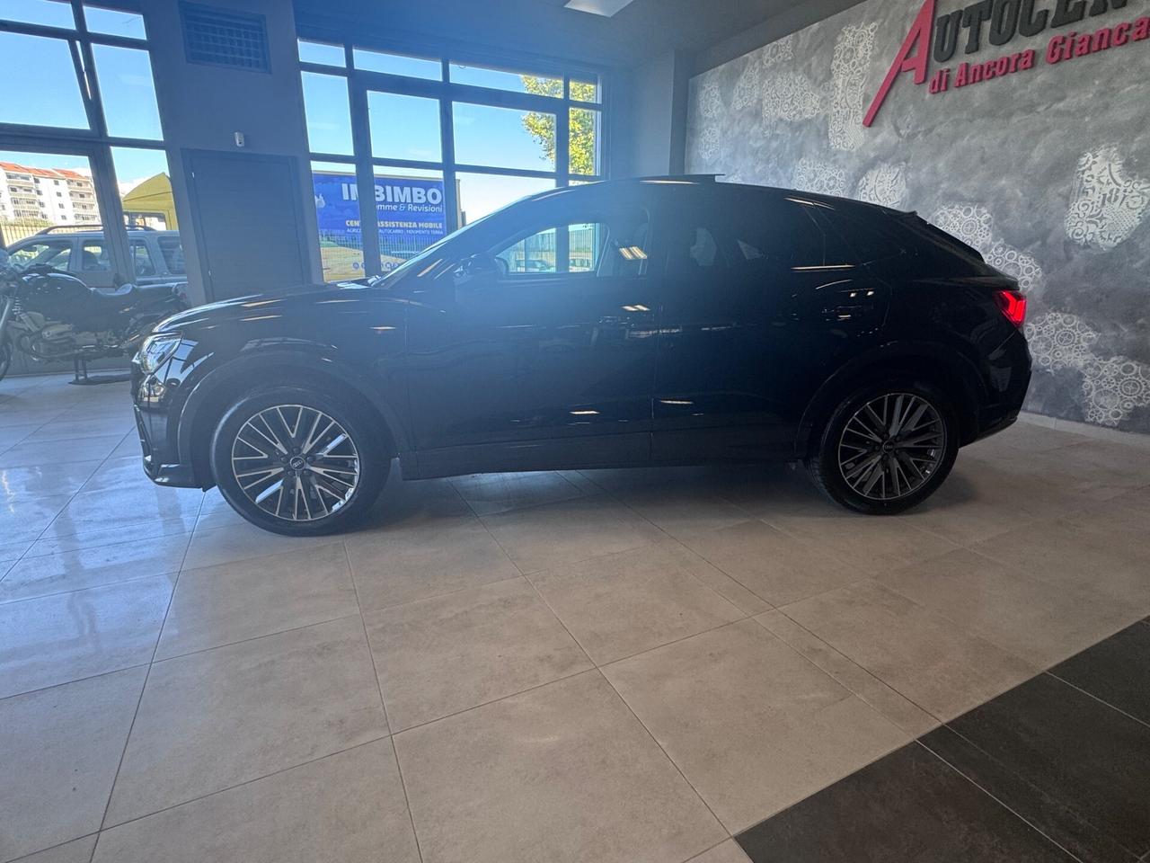 AUDI Q3 SBACK 2.0 TDI SLINE EDITION + TETTO APRIBILE