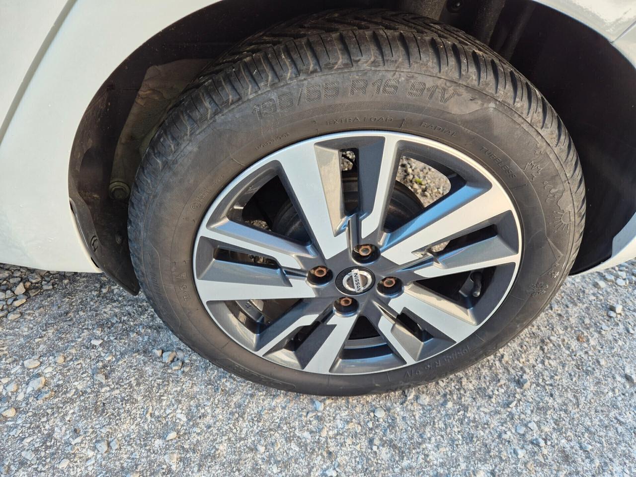 Nissan Micra 1.0 71 CV euro6 neopatentati full