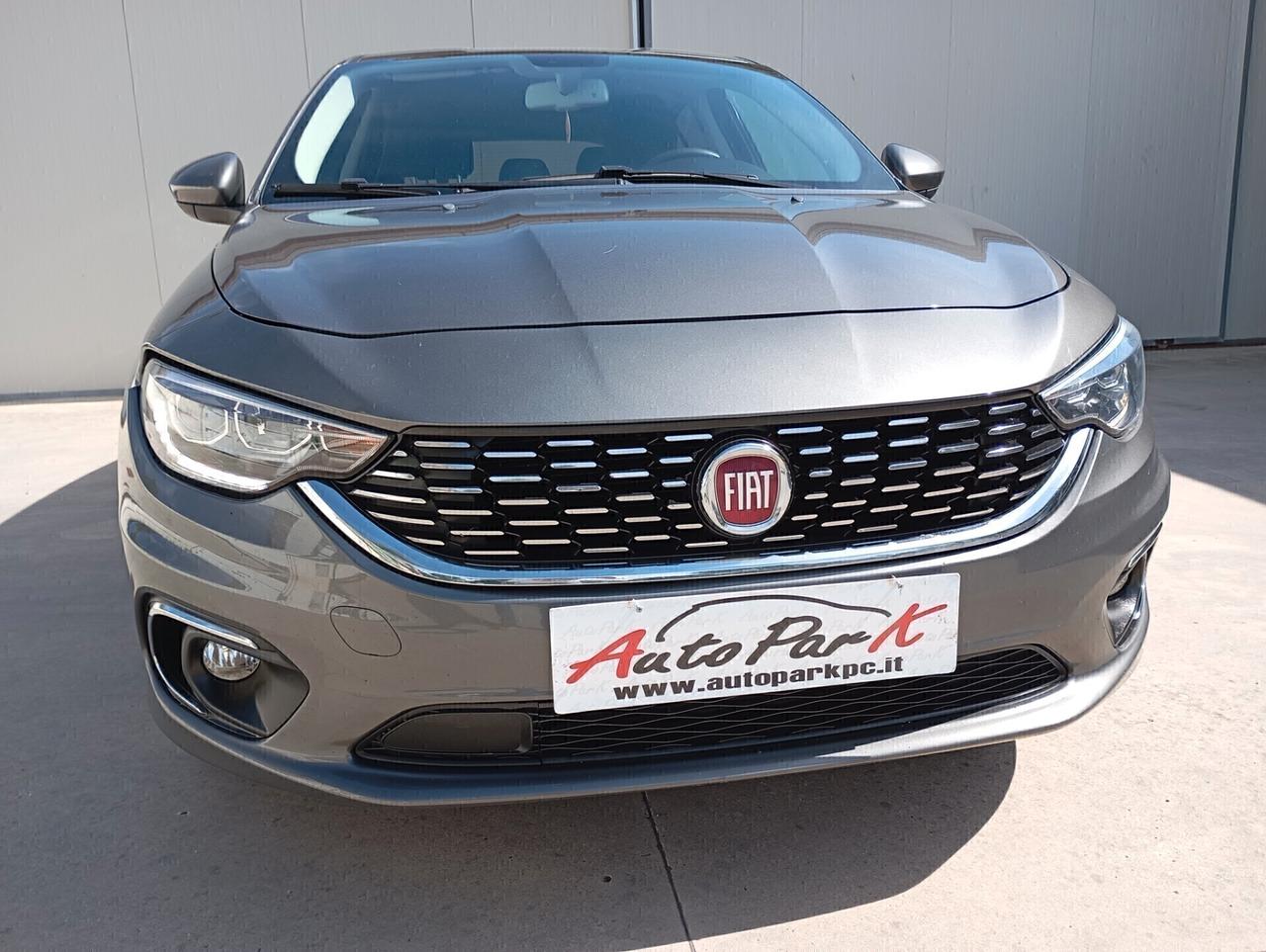 Fiat Tipo 5P 1.6 Multijet Lounge Aut.