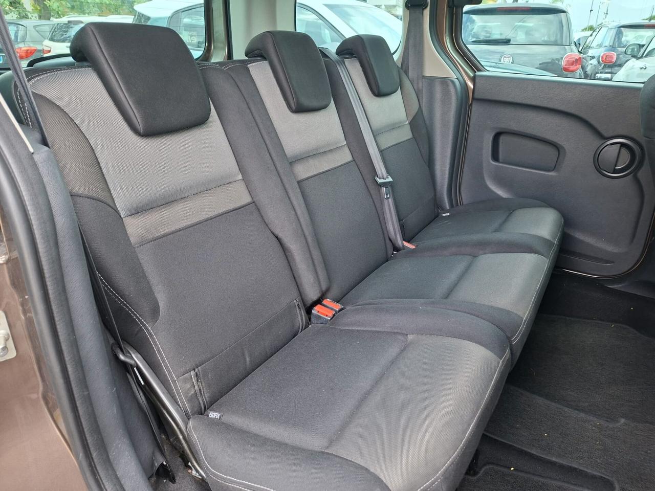 Renault Kangoo 1.5 dCi 90CV 5 porte Stop & Start Limited N1