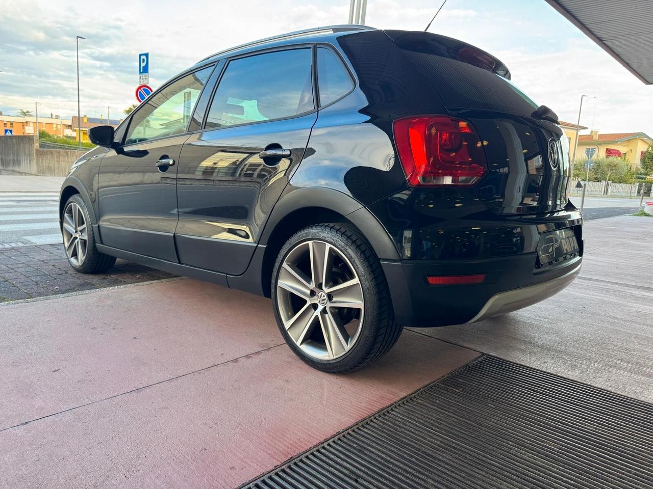 Volkswagen PoloCross 1.4 5 porte Comfortline