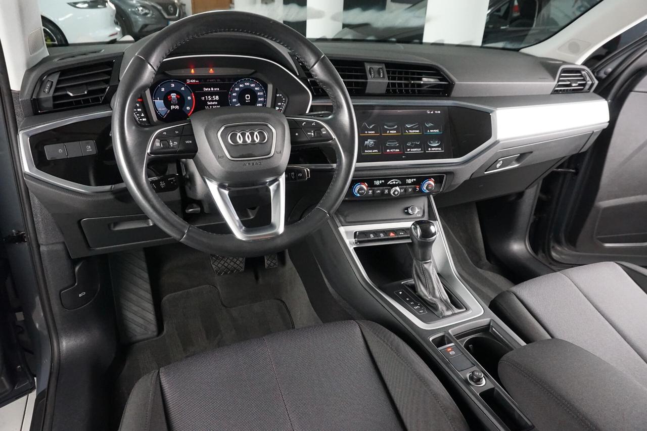 Audi Q3 35 TDI S tronic Business