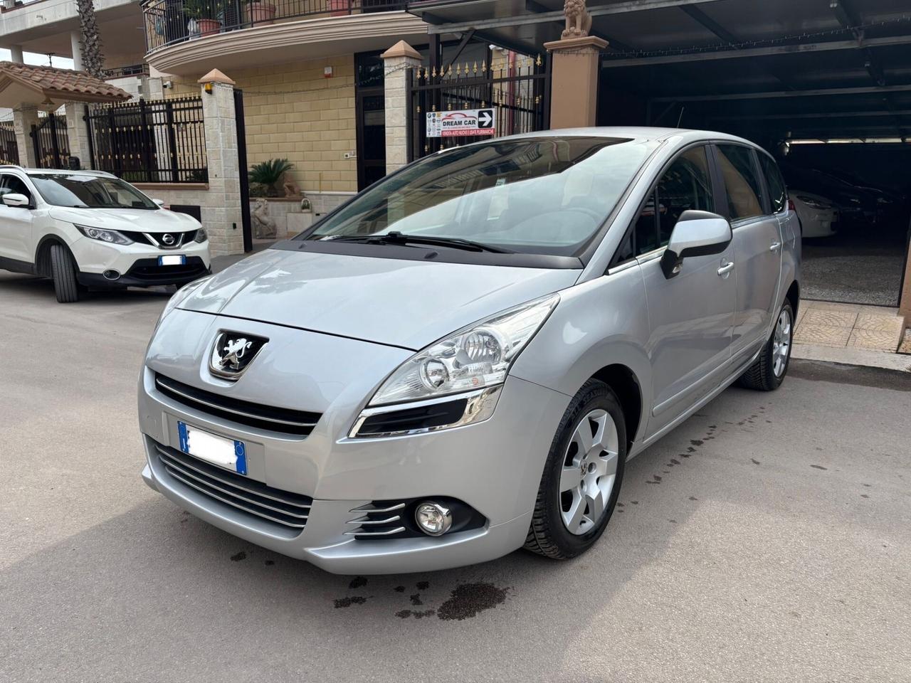Peugeot 5008 1.6 HDi 112CV Allure